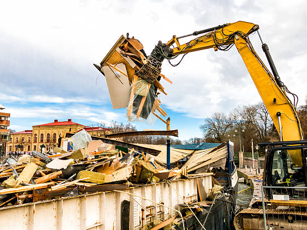 Best Garage Cleanout Services  in Athens, IL